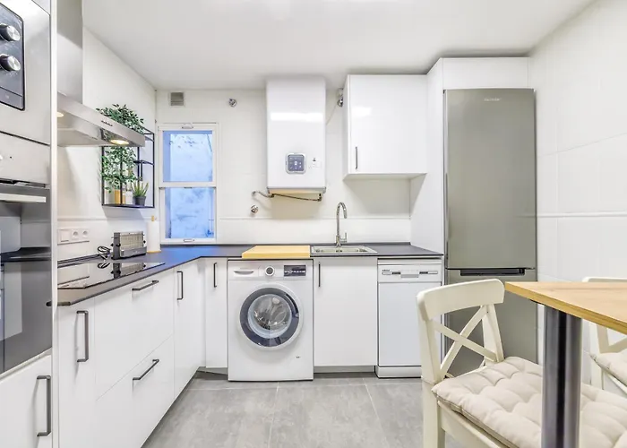 Apto Lope De Sosa Junto Al Casco Histórico&parking Gratuito Apartamento *